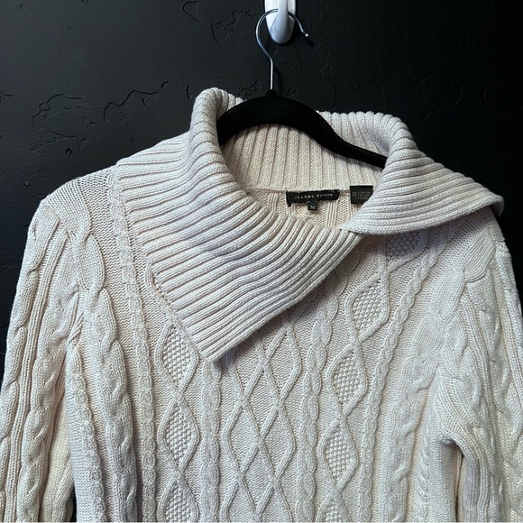 Jeanne Pierre women sweater Size: M Color: beige - Picture 3 of 9